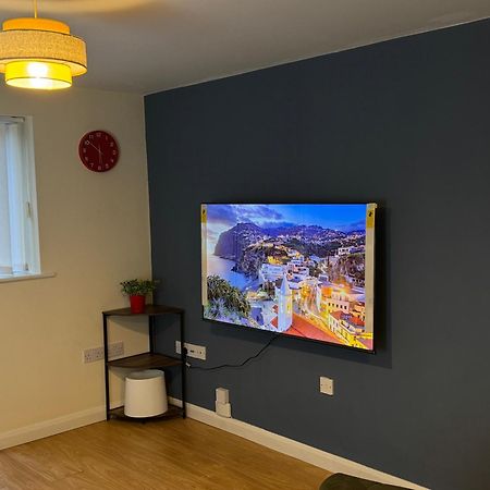 The Vogue Stay, 3 Bedrooms, 2 Bathrooms, Ideal For Jr & Oxford Hospitals, Free Carpark, Conveniently Located For Ring Road Access, 2 Miles From Oxford City Centre Easy Car & Bus Route Екстер'єр фото
