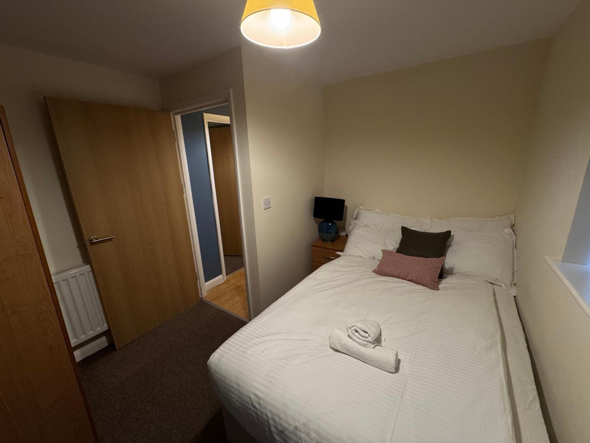 The Vogue Stay, 3 Bedrooms, 2 Bathrooms, Ideal For Jr & Oxford Hospitals, Free Carpark, Conveniently Located For Ring Road Access, 2 Miles From Oxford City Centre Easy Car & Bus Route Екстер'єр фото