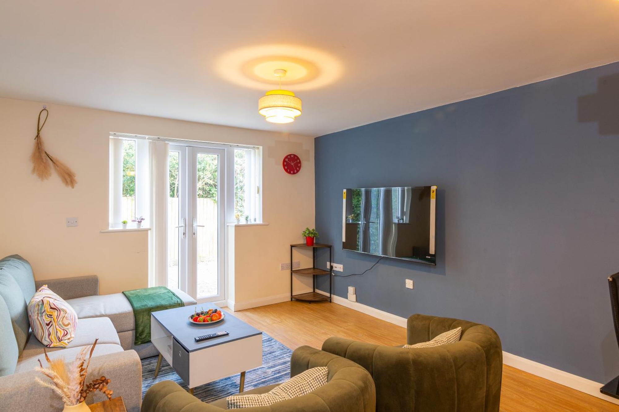 The Vogue Stay, 3 Bedrooms, 2 Bathrooms, Ideal For Jr & Oxford Hospitals, Free Carpark, Conveniently Located For Ring Road Access, 2 Miles From Oxford City Centre Easy Car & Bus Route Екстер'єр фото